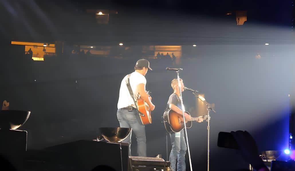 Luke Bryan Granted Make-A-Wish Kid’s Dream With On-Stage Duet