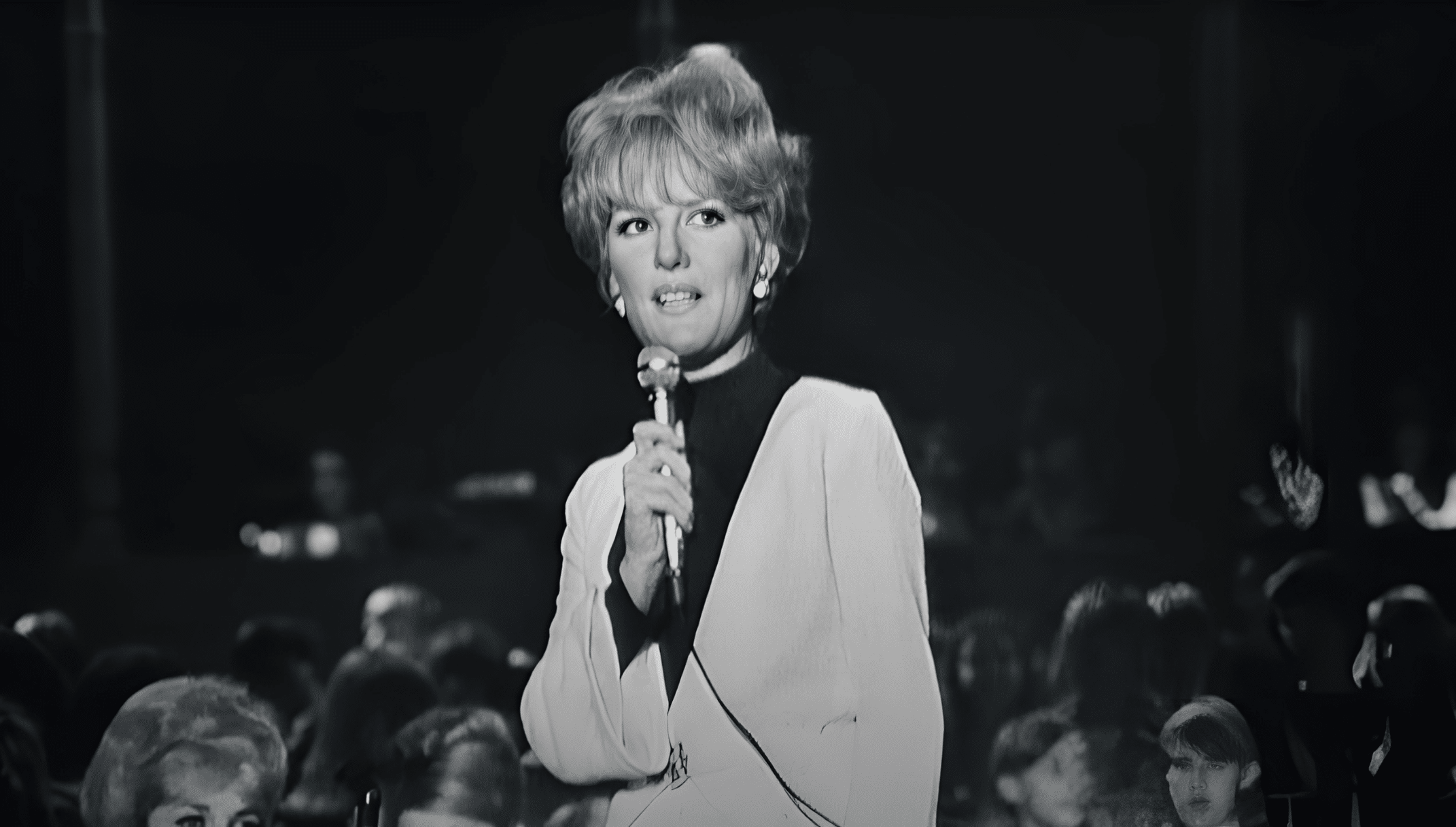 Petula Clark’s Iconic “Downtown” Performance Is Now Rendered 4K