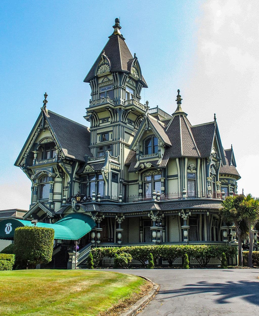 The Carson Mansion In Eureka, California – The Most Grand Victorian Home In America