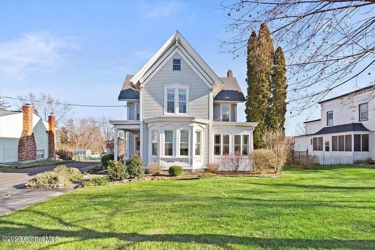 1865 Victorian House With An In-Door Pool In Bethlehem, New York