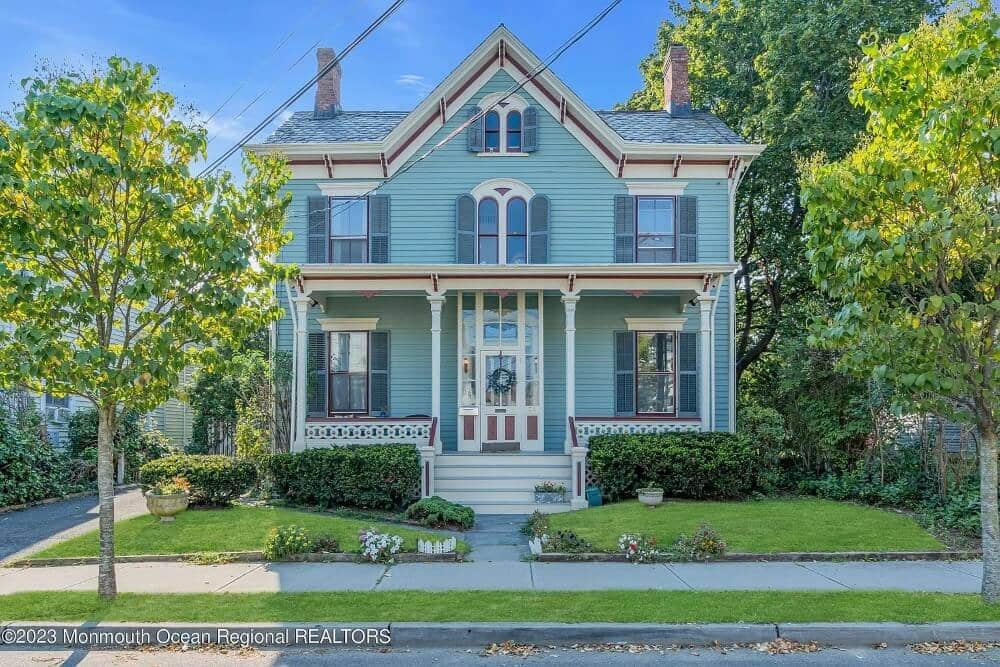 Charming 1907 Victorian House With Private Pool In Red Bank, New Jersey
