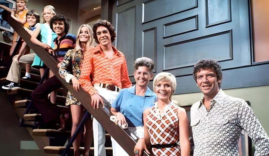 10 Shocking Facts About “The Brady Bunch” You Didn’t Know