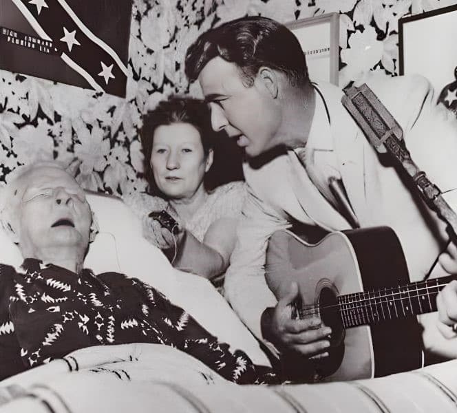 Historical Moment As Johnny Horton Sang “Johnny Reb” To  Last Veteran Of The Civil War