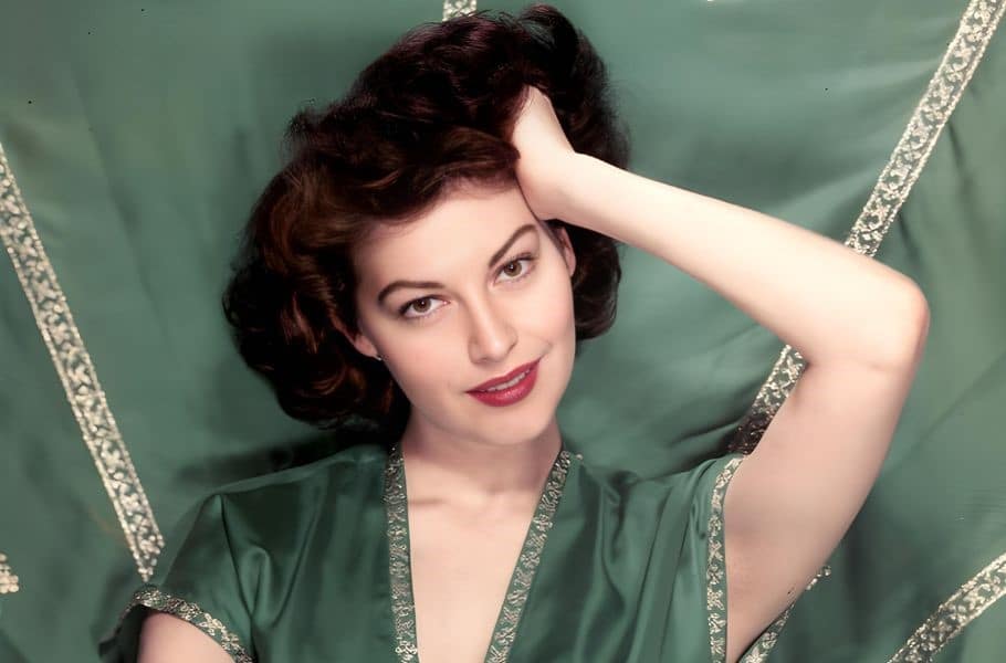 From Small-Town Girl To Hollywood Star: The Fascinating Story Of Ava Gardner’s Journey