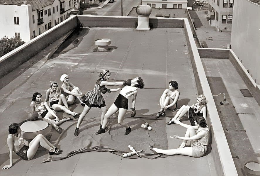 Untold Story Behind The Photo Of Women Boxing On A Roof, 1938