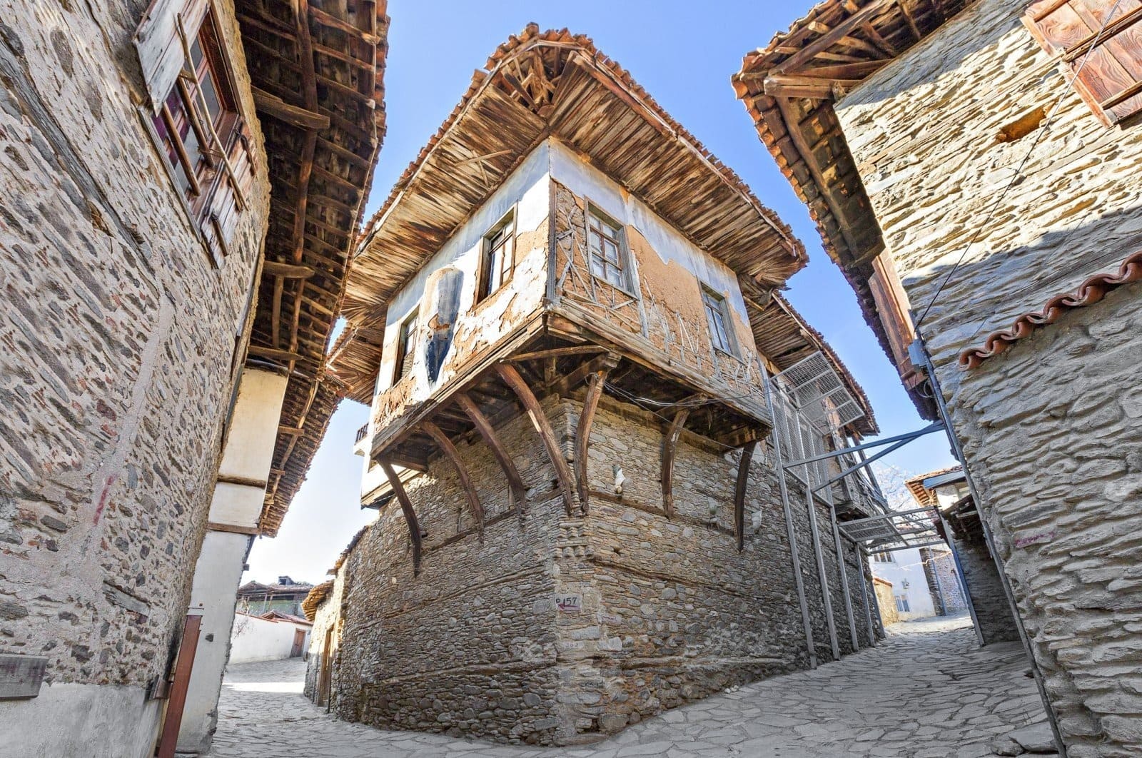 Ottoman Era Houses Of Birgi – One Of The Most Historically Rich Towns In The Aegean Region