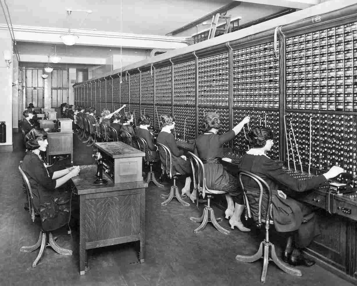Voices Behind Lines: The Rise And The Fall Of Telephone Operators