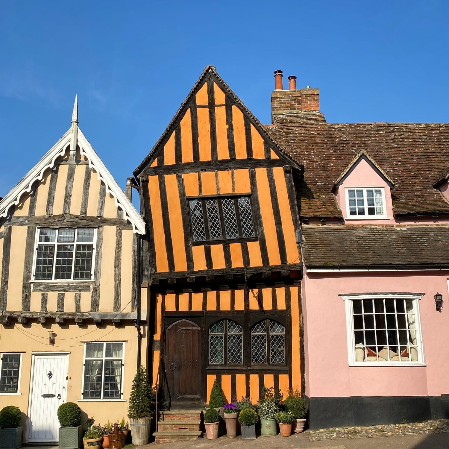 600-Year-Old Crooked House In A Picturesque Village Featured In A Harry Potter Film
