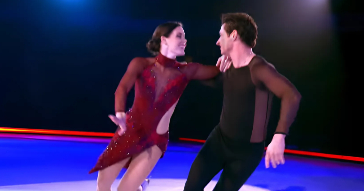 Champion Skaters Captivate Audiences With Show-Stopping “Moulin Rouge” Dance