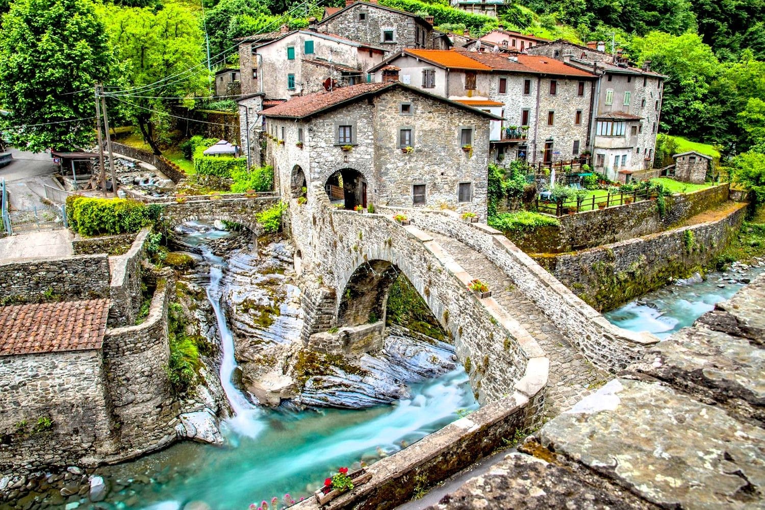 The Ponte Colandi Bridge: The Most Well-Known Monument In The Village Of Fabbriche Di Vallico, Italy