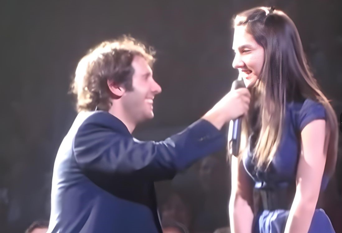Shy Girl Takes The Spotlight With Josh Groban, And Her Voice Is Incredible