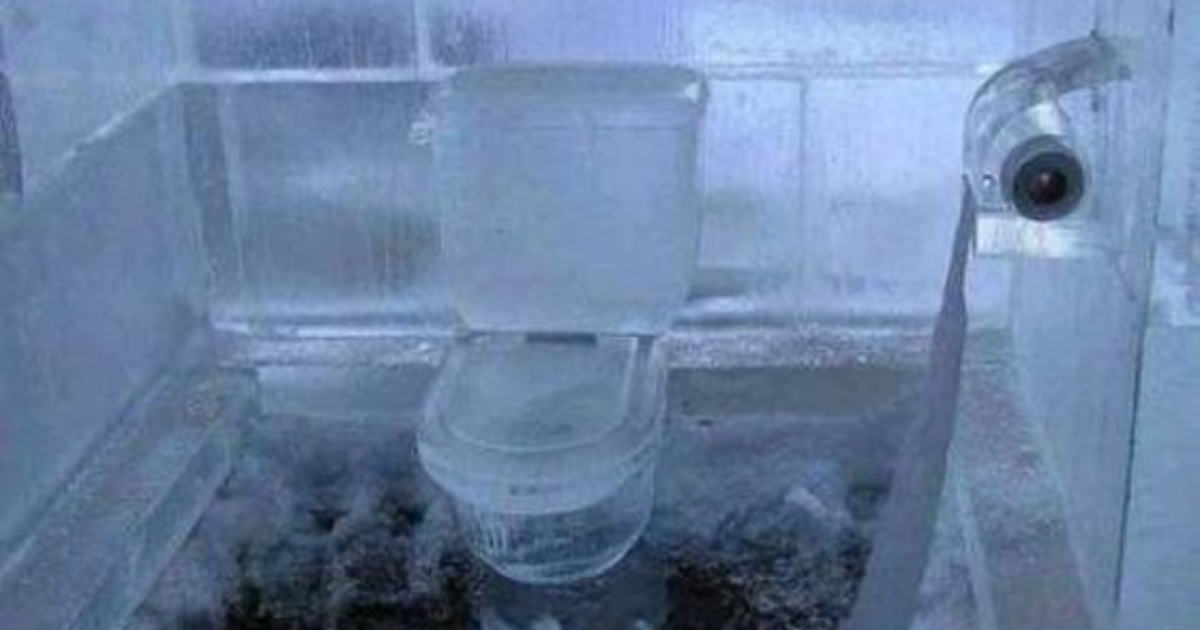 My Bathroom Felt Like A Refrigerator No Matter How High I Turned the Heat—The Chilling Truth Behind The Mirror Left Me Stunned