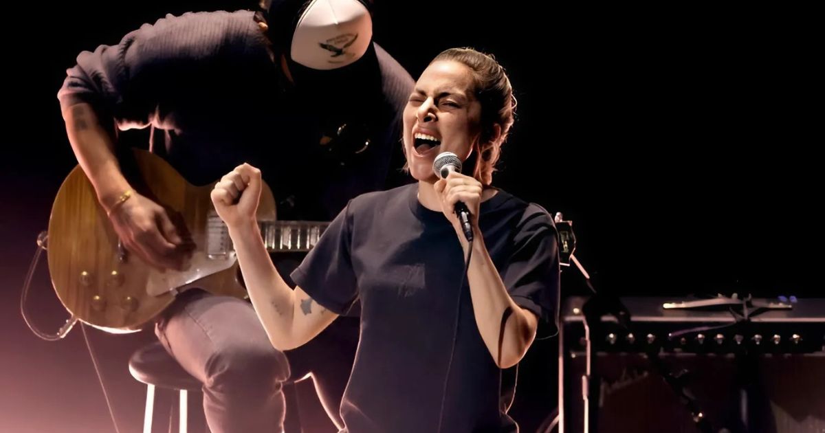 Lady Gaga Goes Bare For An Emotional Rendition Of “Hold My Hand” At The 2023 Oscars