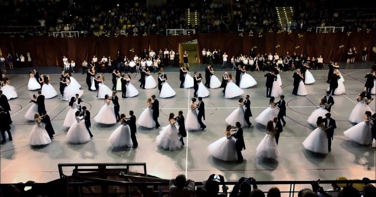 High School Students Dazzle With Magical Waltz To Ed Sheeran’s “Perfect”
