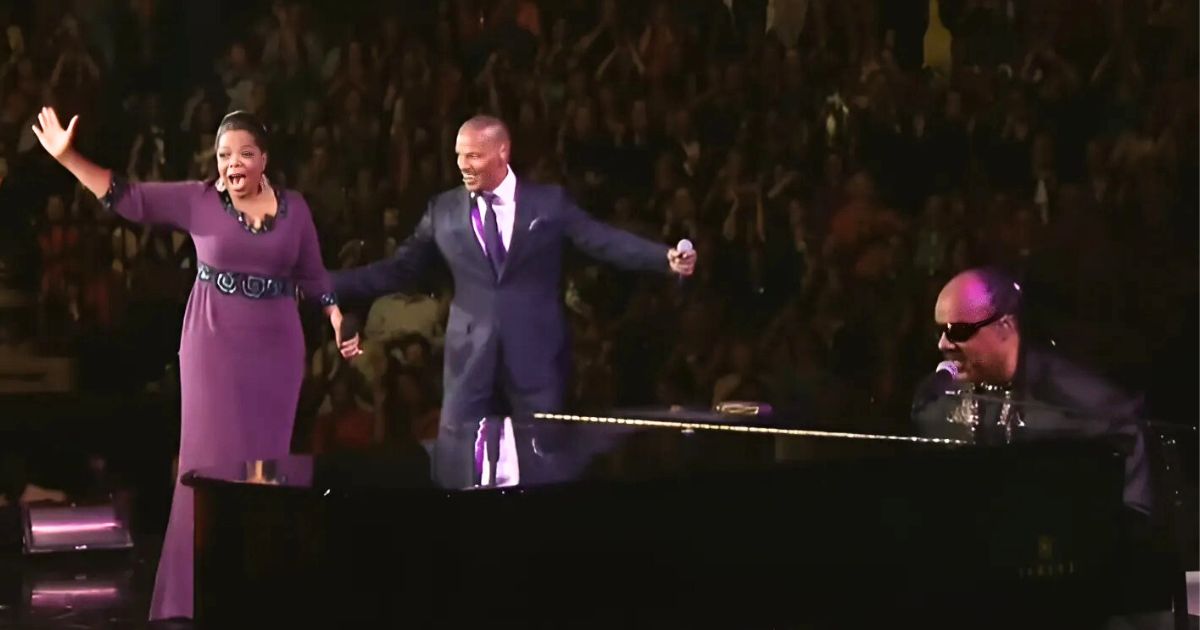 Oprah Winfrey Brought To Tears As Foxx And Wonder Deliver A Surprising 25th Anniversary Serenade