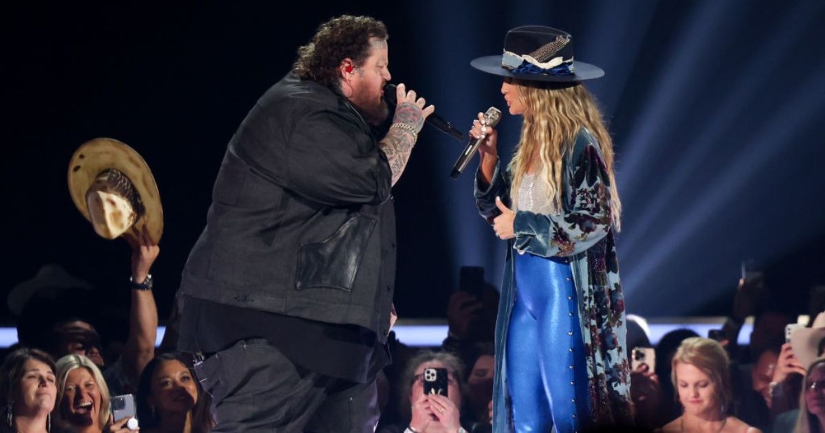 When Jelly Roll And Lainey Wilson Sing “Save Me” Together, You Feel Every Word