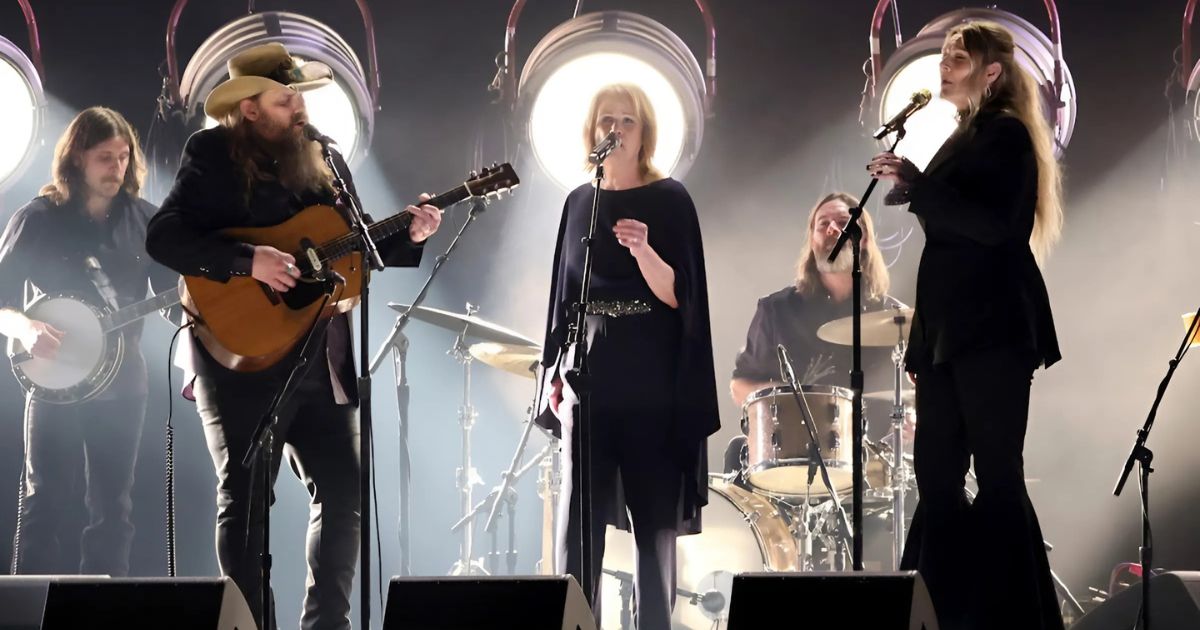 Chris Stapleton And Patty Loveless Bring Chills With A Haunting Rendition Of “You’ll Never Leave Harlan Alive”